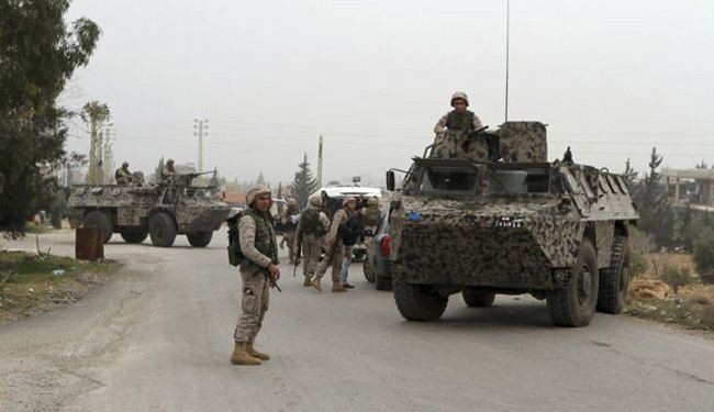 الجيش اللبناني يضبط سيارة محملة بالاسلحة في عرسال